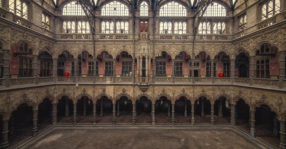 The Allure of Urban Architecture in Art Prints